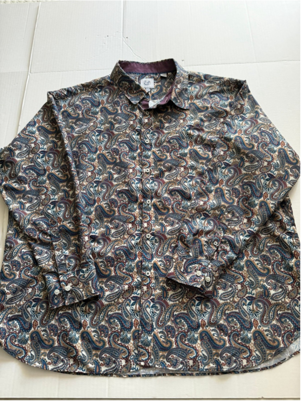 Kilburne & Finch 3XL button-up shirt with vibrant multicolored paisley